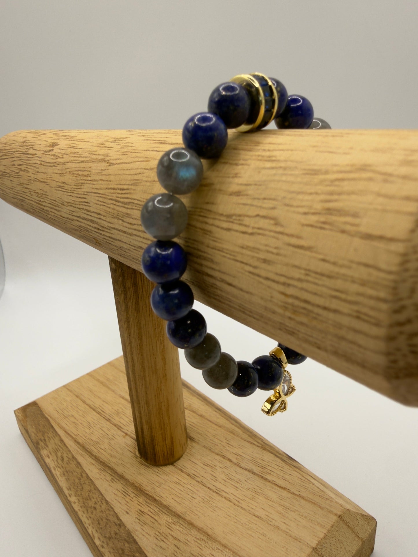 Lapis Lazuli and Labradorite transformation bracelet with butterfly charm on stretch cord